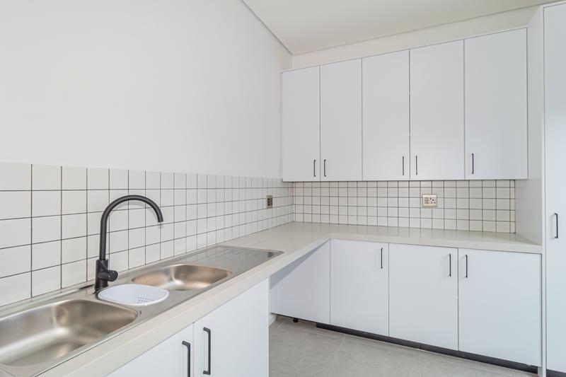 5 Bedroom Property for Sale in Myburgh Park Western Cape